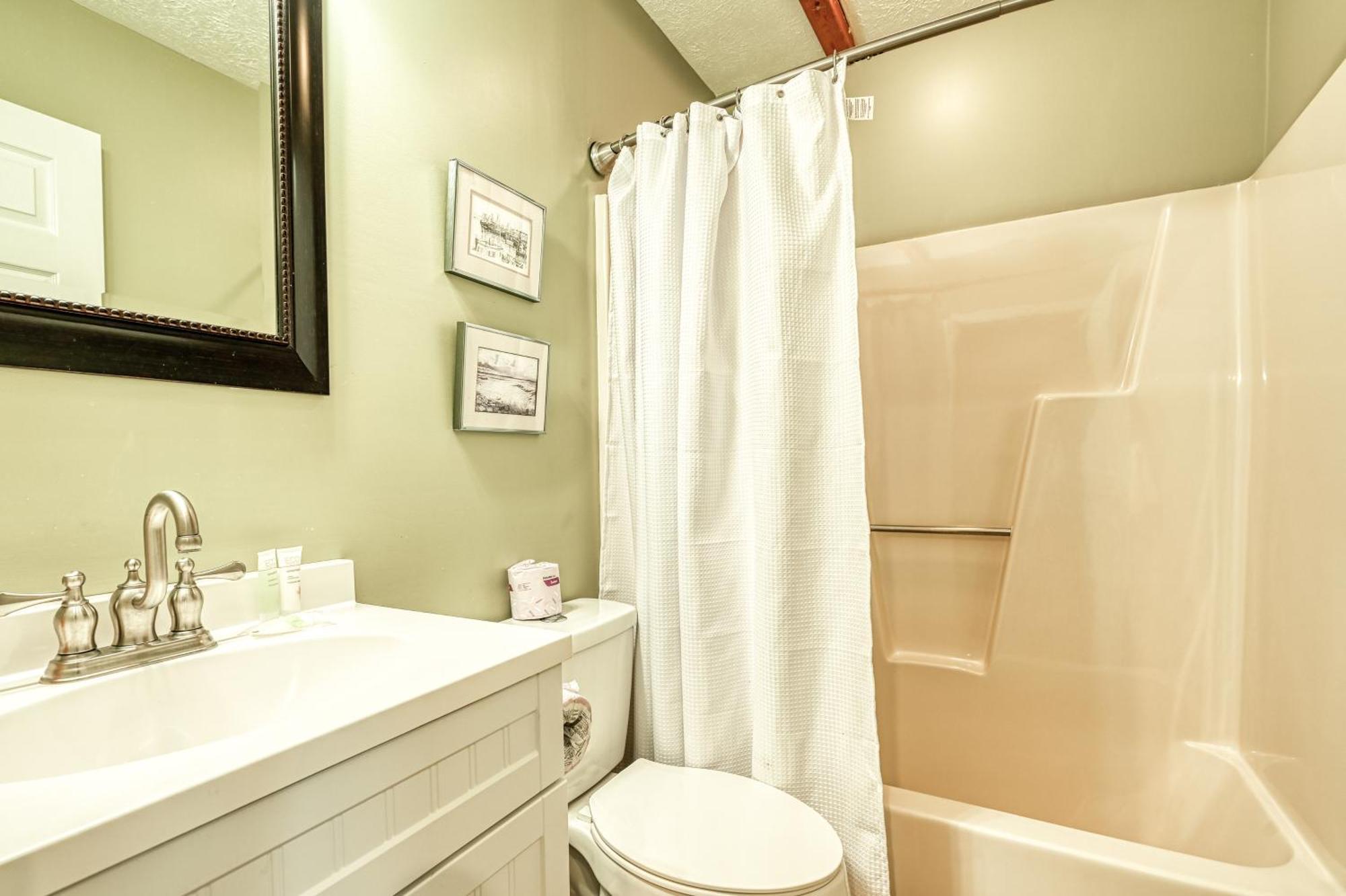 Deep Creek Village ماكهنري الغرفة الصورة